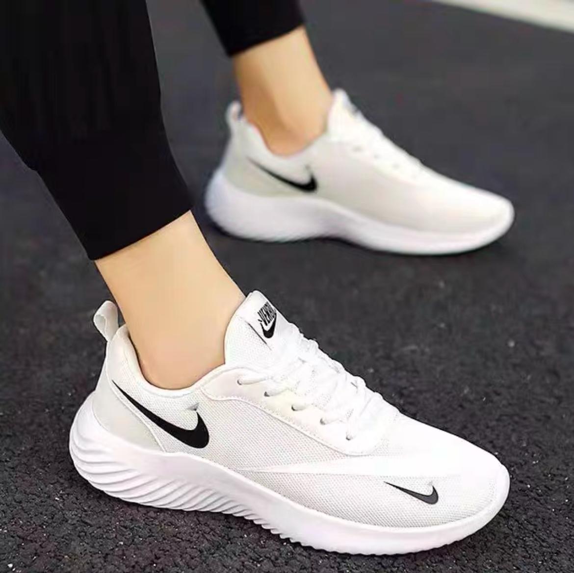 Tenis Nike Blanco 11